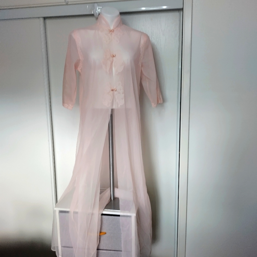 GAYMODE Vintage Pink Sheer Nylon Layered Robe Mandarin Collar size M